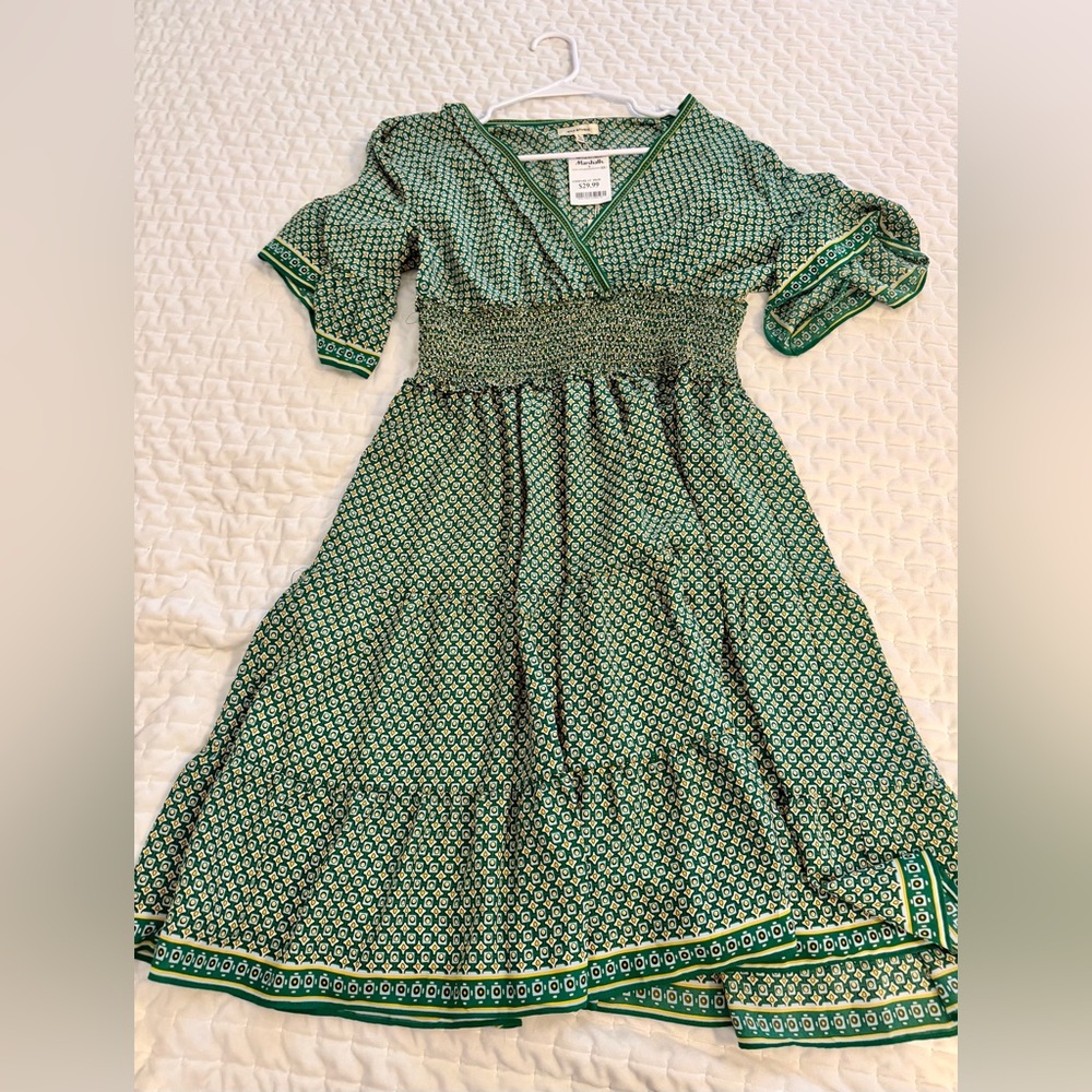 Women’s Max Studio Green and Yellow Geometric Dress
